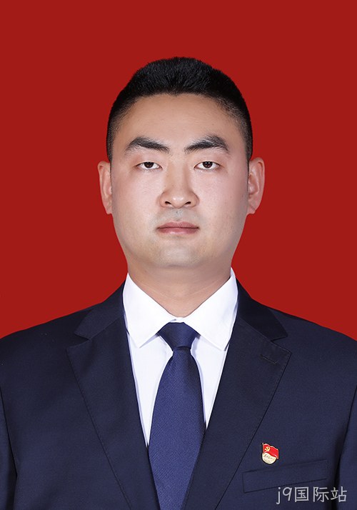 石小龙