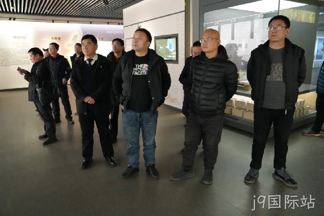 关注 |“康友汇·营销高管”一行走进j9国际站开展凤香酒海探究之旅